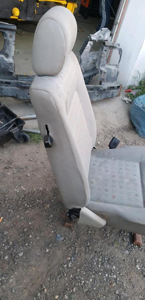 VW T4 Einzelsitz zweite Reihe TOTO