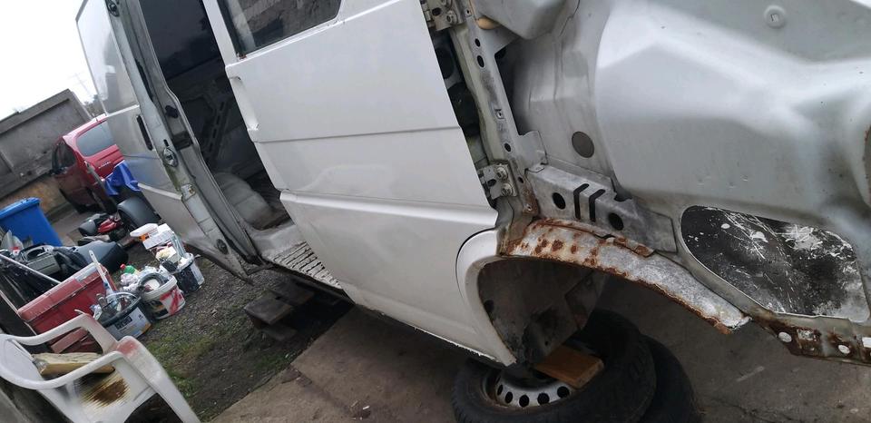 VW T4 Tür vorne links ab bj 96