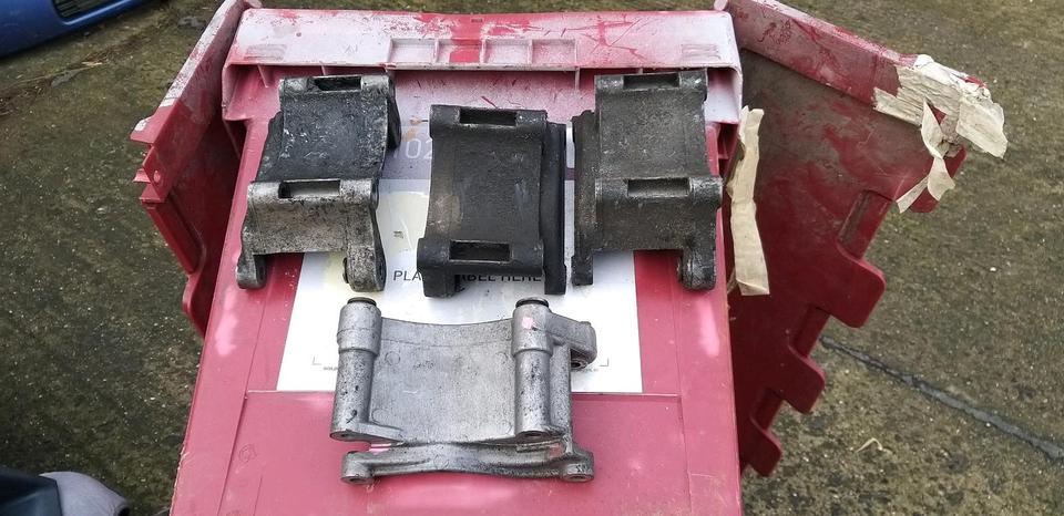 VW T4 Halter Klimakompressor A/B