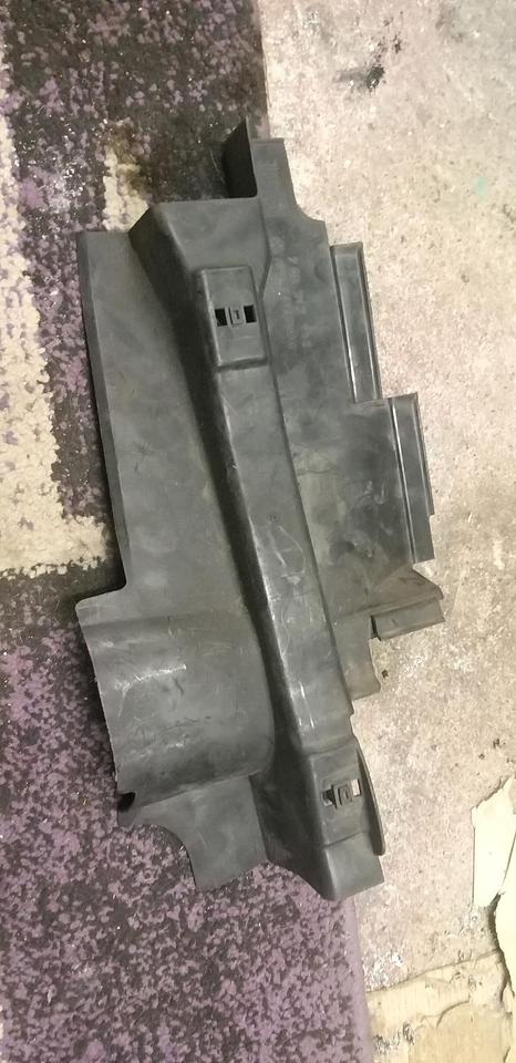 VW T4 seitliche Abdeckung LV