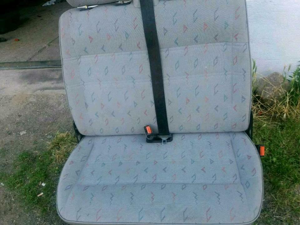 VW T4 sehr gute Sitze mit Armlehnen
