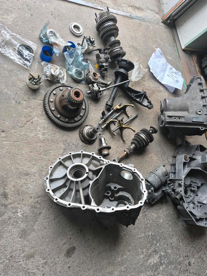 VW T4 2,5 TDI ACV  Ersatzteile 02G DXZ Schaltgetriebe komplett