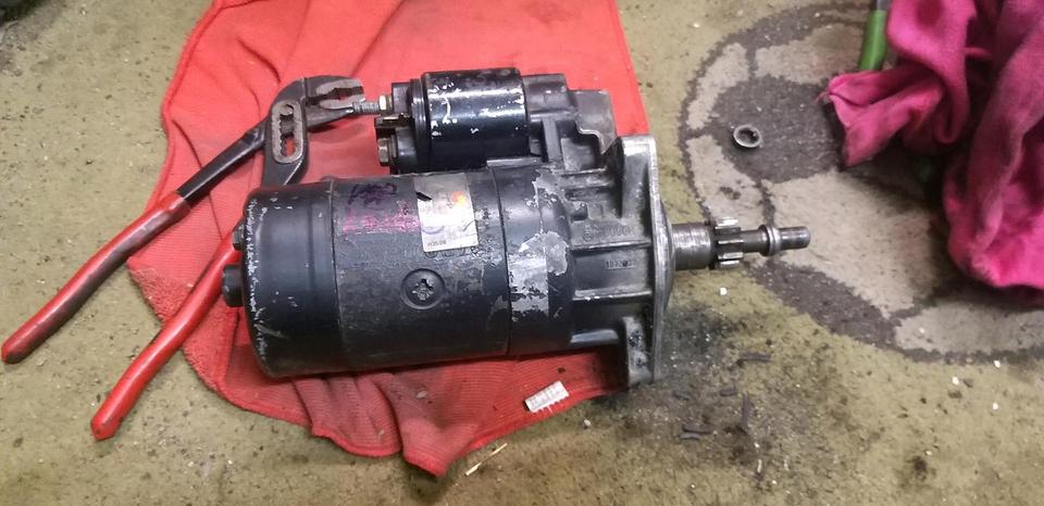 VW T4 2,4 D Original Bosch Anlasser groß/ Stark 2,2 KW