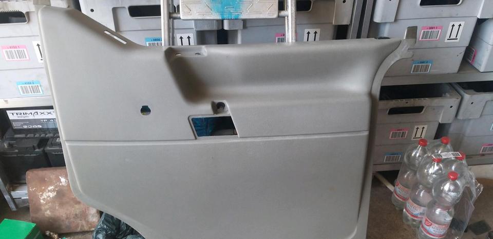 VW T4 Türverkleidung vorne rechts  (SEHR GUT