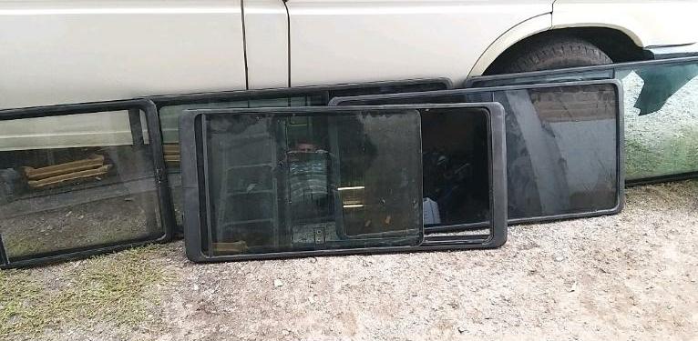 VW T4 Schiebefenster links oder rechts.