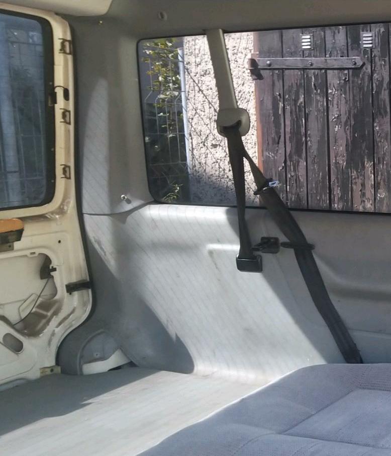 VW T4 Abdeckung LINKS oder Rechts Sicherheitsgurt