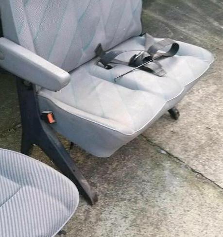 VW T4 Sitzbank mit Armlehnen zwete Reihe.