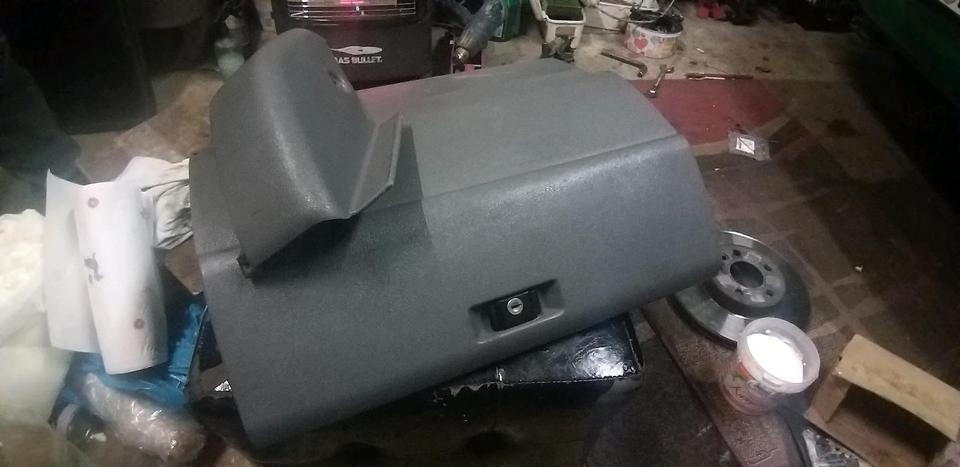VW T4 Komplettes Handschuhfach mit Getränkehalter