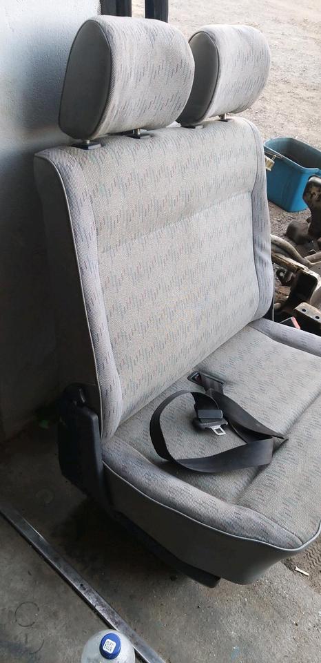 VW T4 Doppelsitzbank klappbar vorne