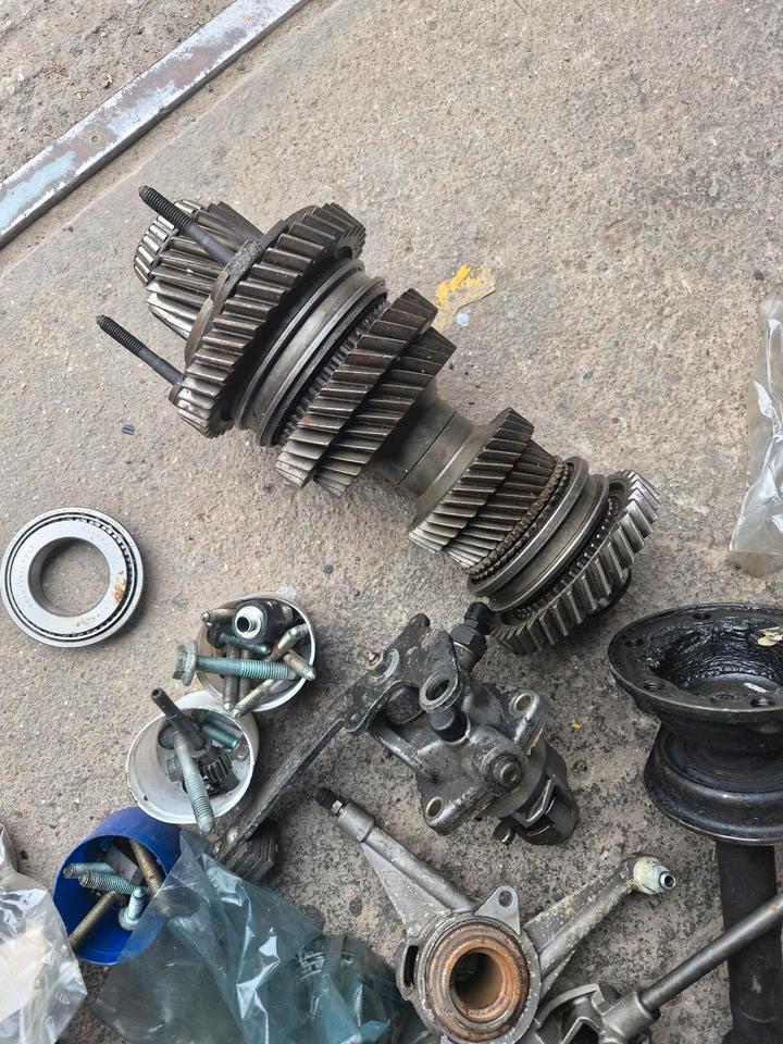 VW T4 2,5 TDI ACV  Ersatzteile 02G DXZ Schaltgetriebe komplett