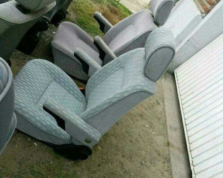 VW T4 sehr gute Sitze mit Armlehnen