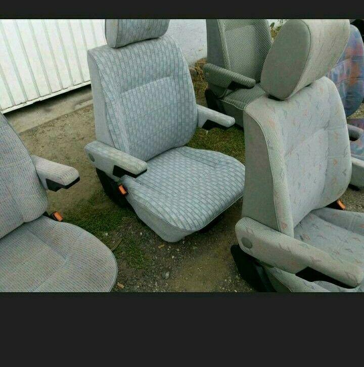 VW T4 sehr gute Sitze mit Armlehnen