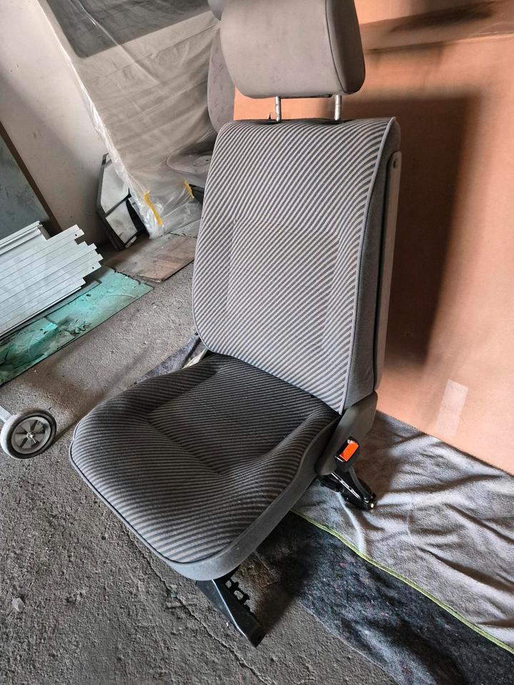 VW T4 Einzelsitz zweite Reihe