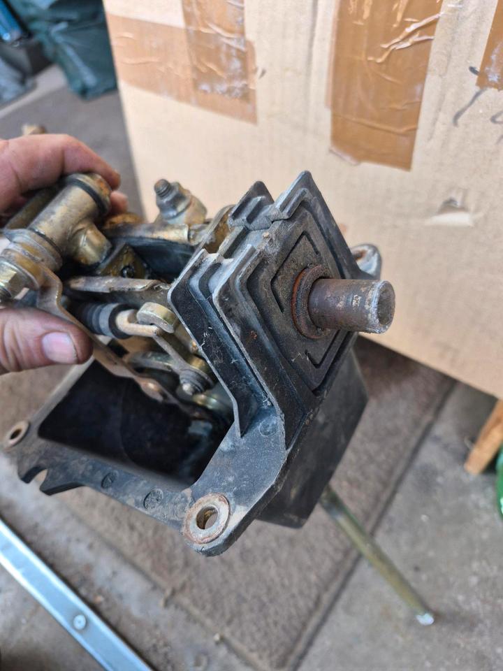 VW T4 2,5 TDi Schaltkulisse Schaltgästenge