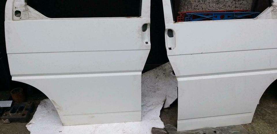 VW T4 Tür vorne  links in Weiß