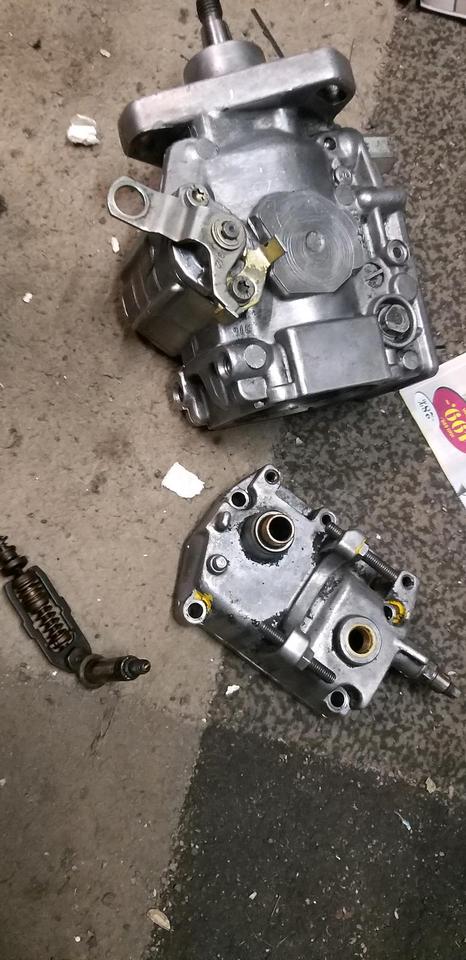 VW T4 2,4 D Ersatzteile Einspritzpumpe
