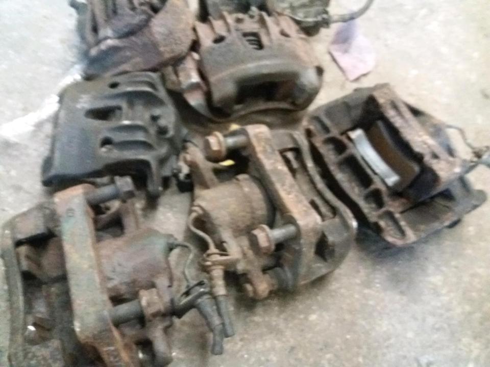 VW T4 Bremssatel vorne/ hinten