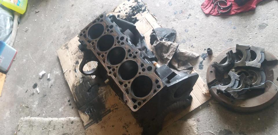 VW T4 2,4 D Motorteile