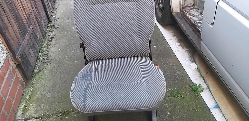 VW T4 Einzelsitz zweite oder dritte Reihe