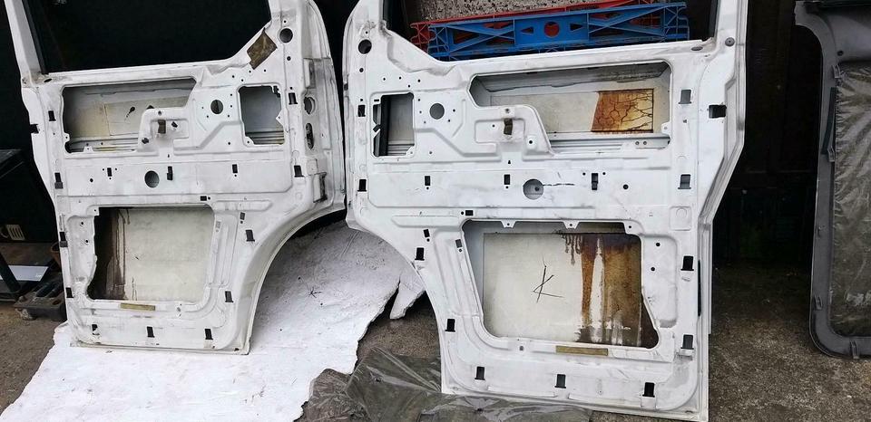 VW T4 Tür vorne  links in Weiß