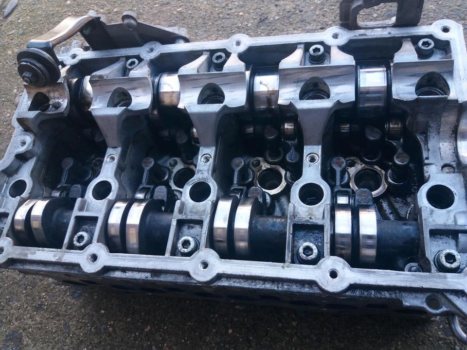 VW 2,0 TDI 16 V Original ZYLINDERKOPF MIT NOCKENWELLEN