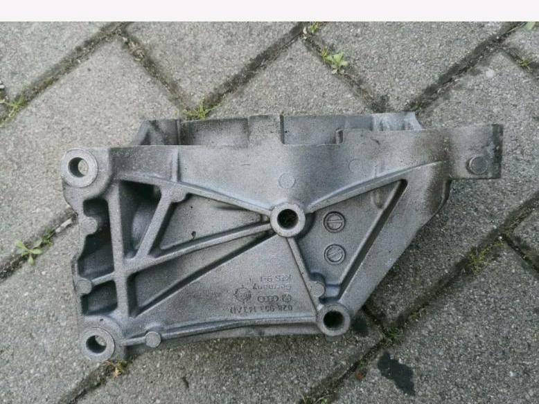 VW T4  Halter Konsole Lichtmaschine