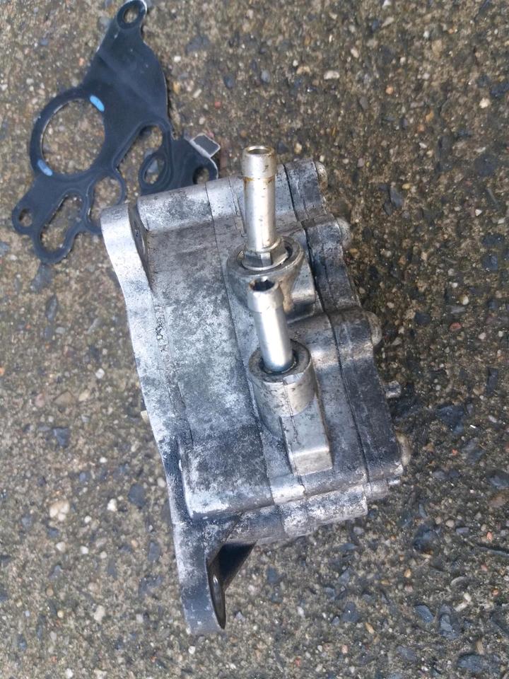 VW 2,0 TDI 16 V Original ZYLINDERKOPF MIT NOCKENWELLEN