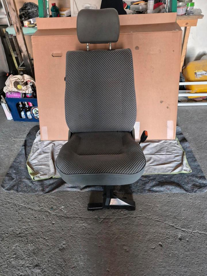 VW T4 Einzelsitz zweite Reihe
