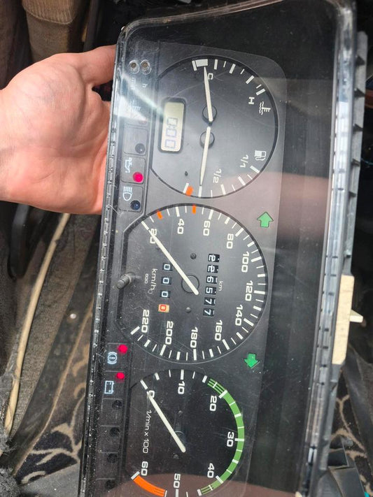 VW T4 Tacho mit Drehzahlmesser Benziner