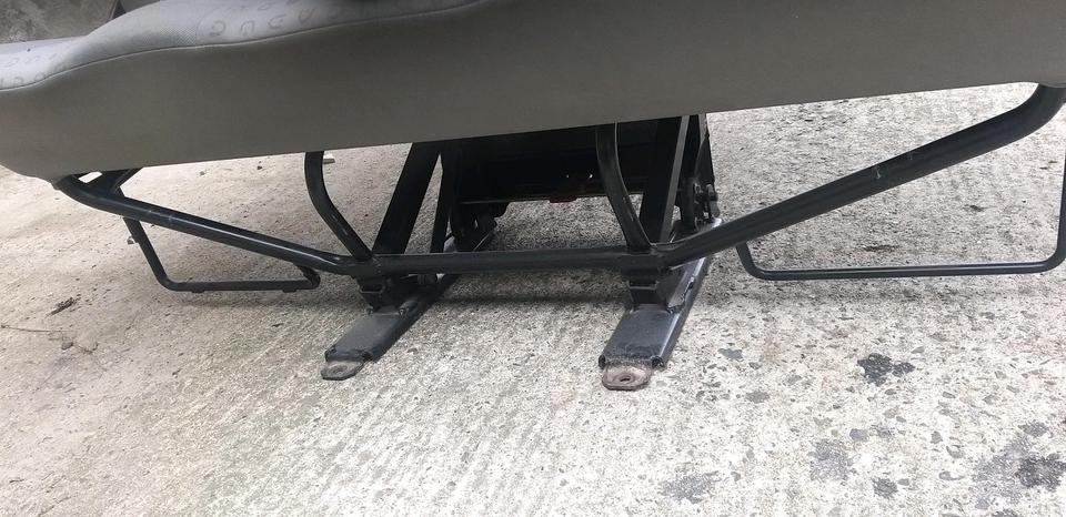 VW T4 Caravelle Hintere Sitzbank/ Heckablage  (TOP)