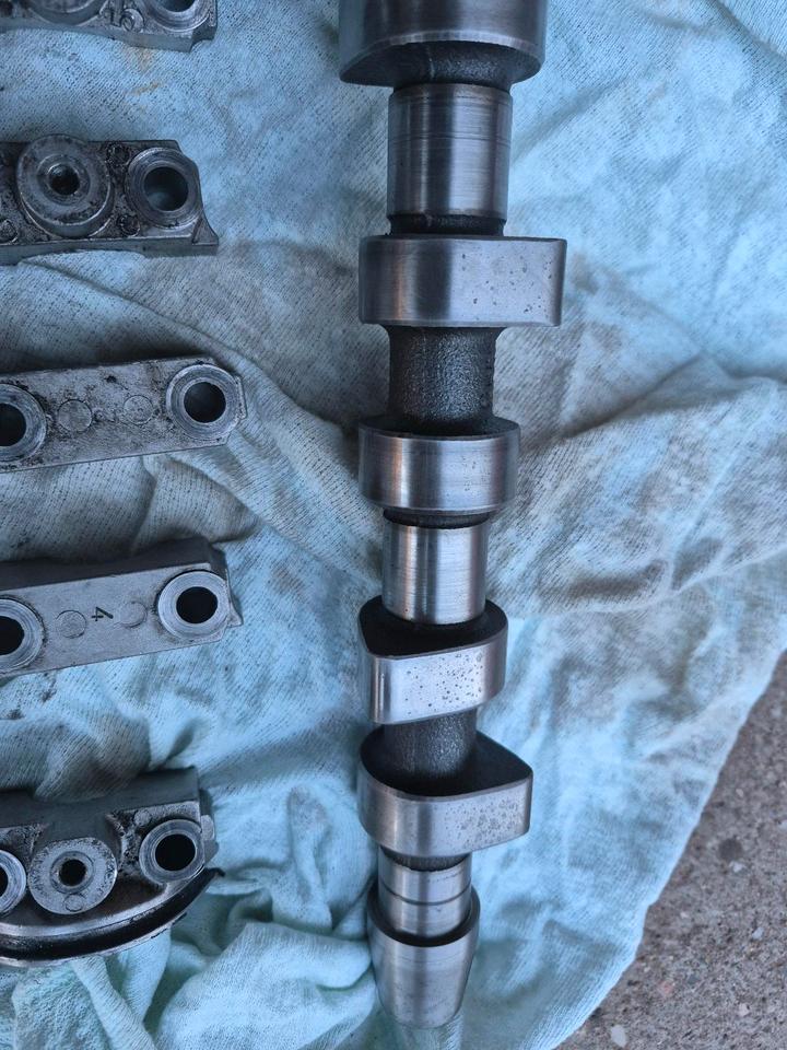 VW T4 1,9 D TD original Nockenwelle + Lager schalen