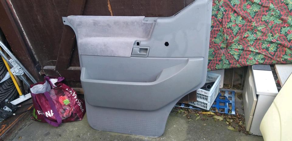 VW T4 Türverkleidung vorne links (SEHR GUT)