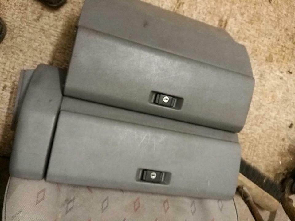 VW T4 Handschuhfach