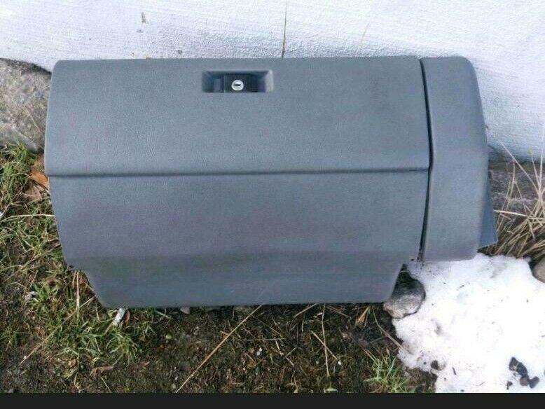 VW T4 KOMPLETTES HANDSCHUHFACH MIT GETRÄNKEHALTER