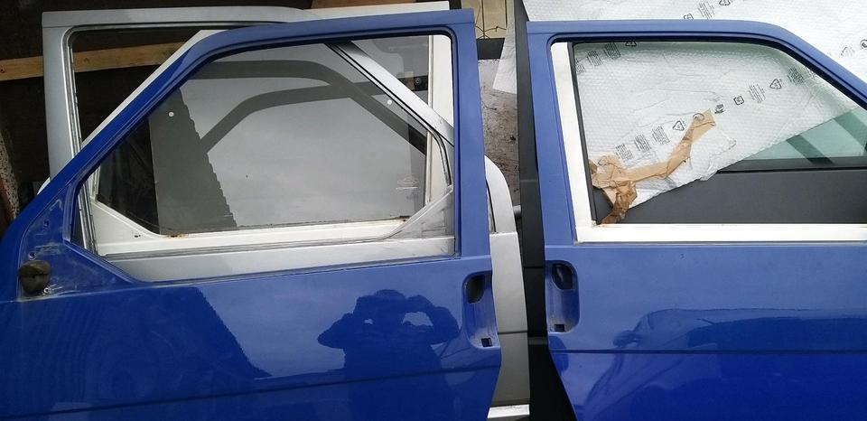 VW T4 Tür vorne links oder rechts  in Blau ab bj 96
