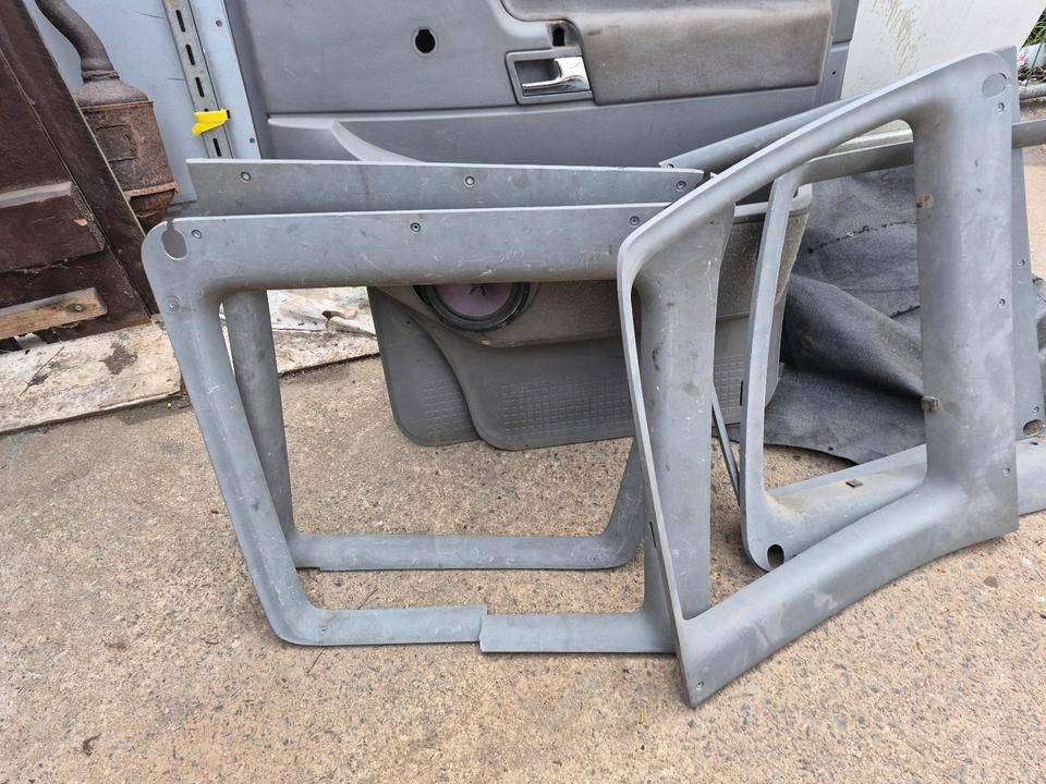 VW T4 Verkleidung oben links oder  Flügeltür