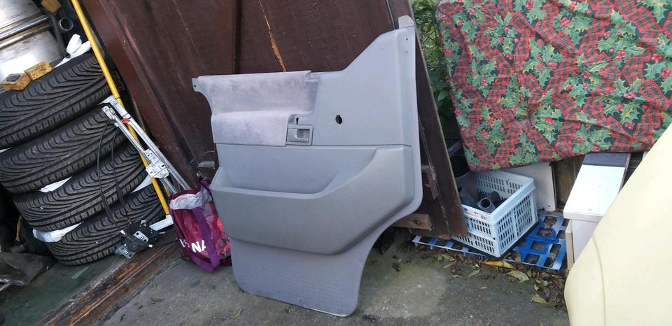 VW T4 Türverkleidung vorne links (SEHR GUT)
