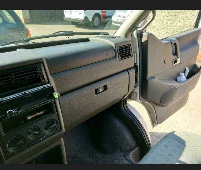 VW T4 KOMPLETTES HANDSCHUHFACH MIT GETRÄNKEHALTER