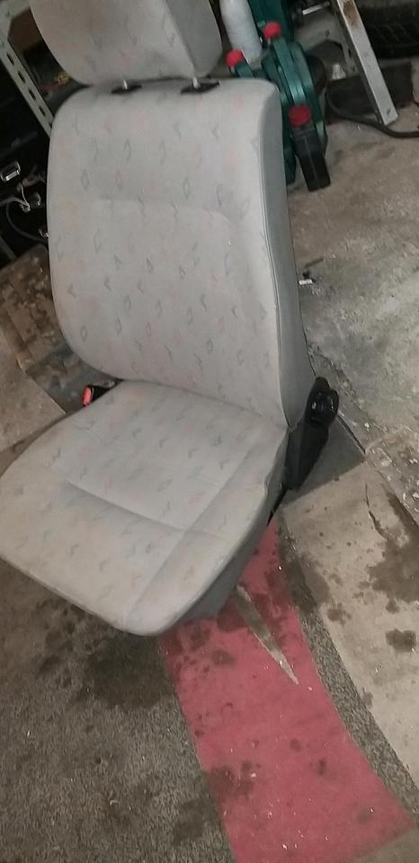 VW T4 Fahrersitz oder Beifahrersitz mit Sitzheizung  INKA