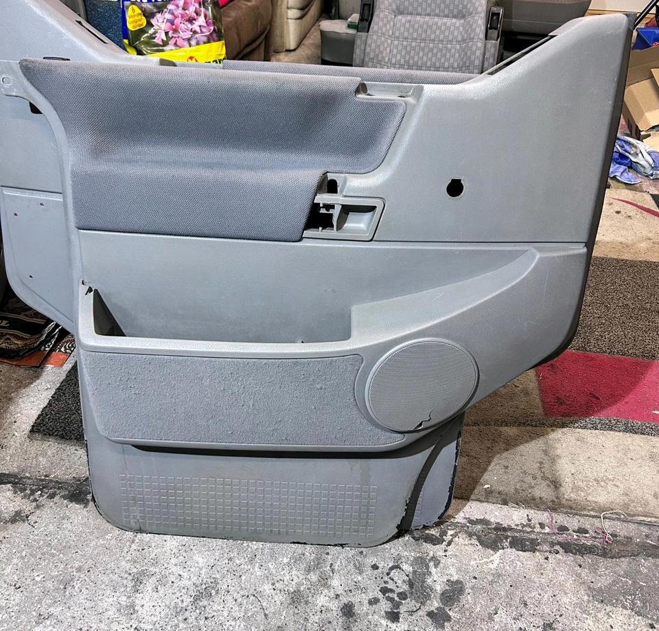 VW T4 Türverkleidung vorne links bj 03