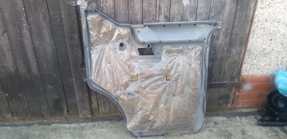 VW T4 Türverkleidung vorne links (Sehr gut)