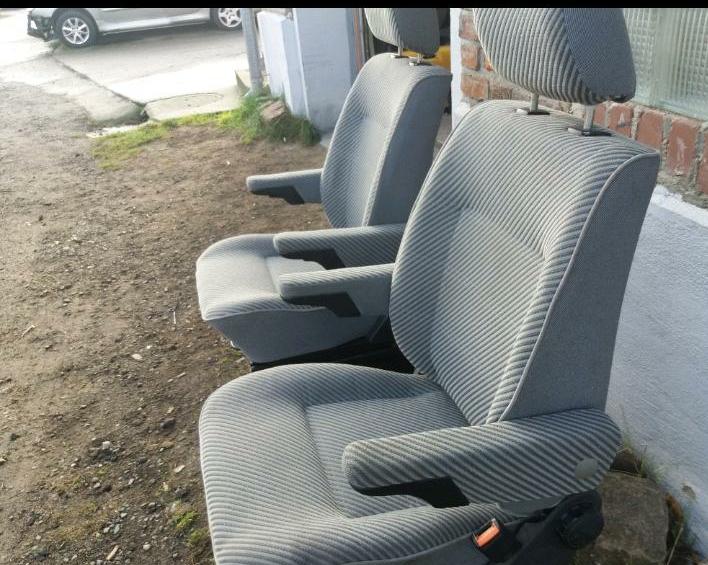 VW T4 Pilotensiz Fahrersitz oder Beifahrersitzmit Armlehnen (TOP)