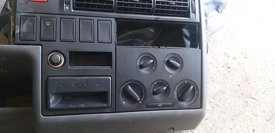 VW T4 Heizungsbedienteil mit Steuerung hinten (TOP)