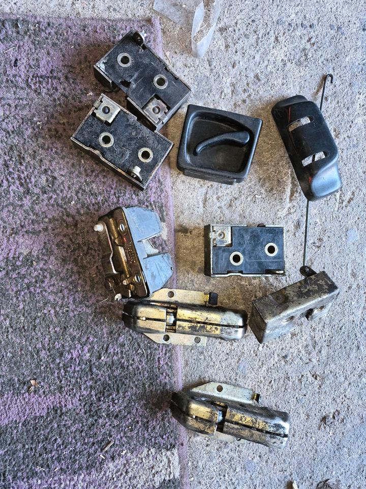 VW T4 Ersatzteile für die Flügeltüren