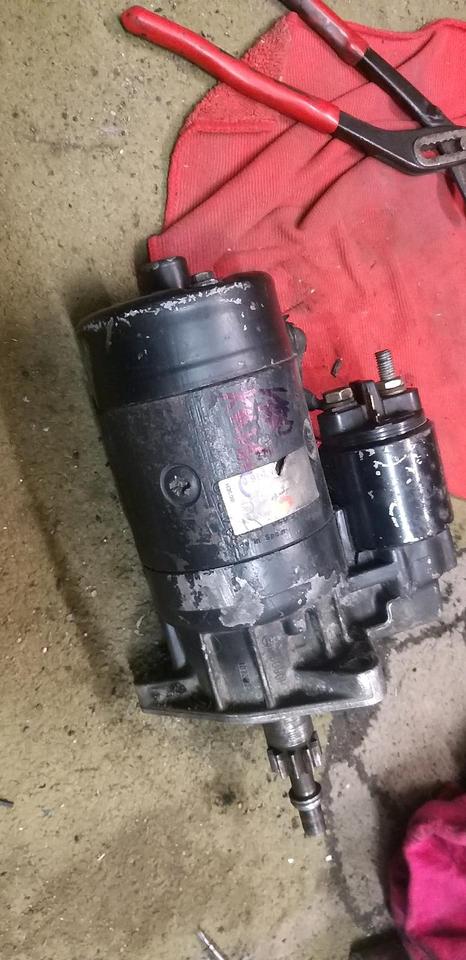 VW T4 2,4 D Original Bosch Anlasser groß/ Stark 2,2 KW