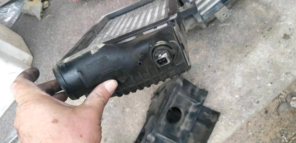 VW T4 2.5 tdi Ladeluftkühler Kit 2 Pin LV/KV