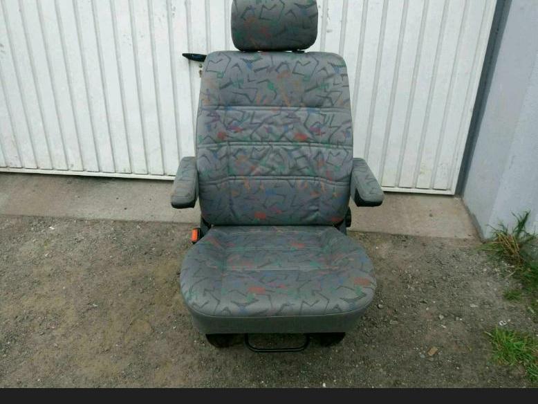 VW T4 Pilotensitz Fahrersitz oder Beifahrersitz