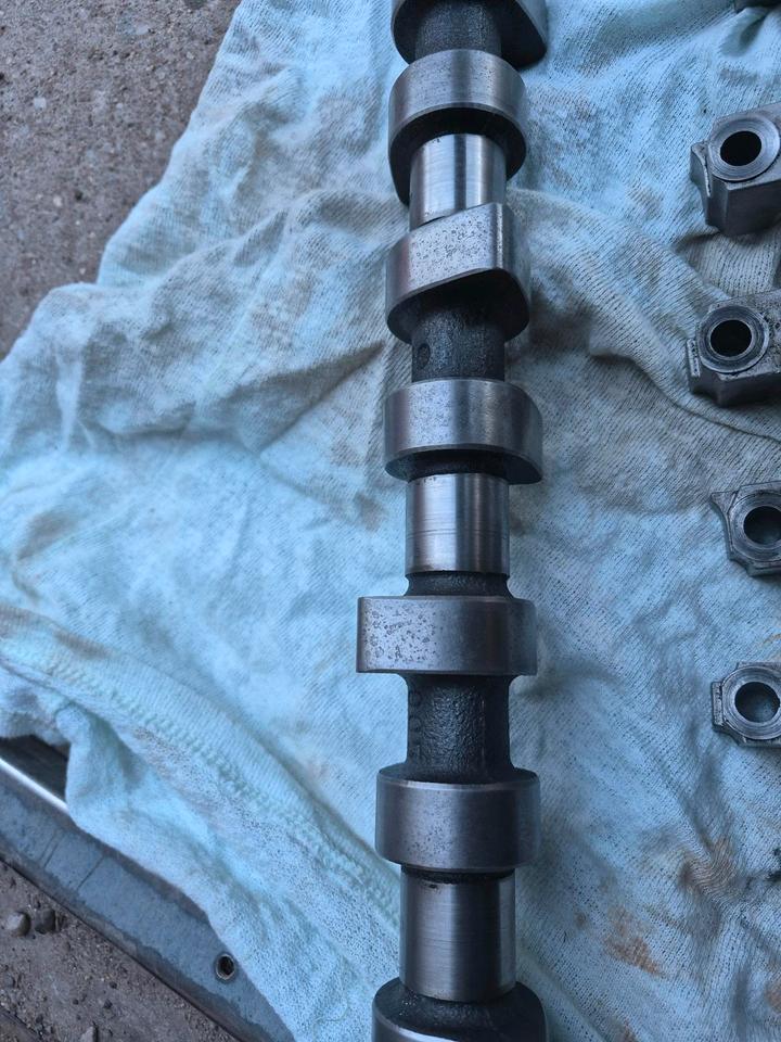 VW T4 1,9 D TD original Nockenwelle + Lager schalen