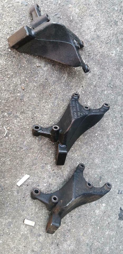 VW T4 1,9 D TD originaler Halter Flügelpumpe  Servopumpe