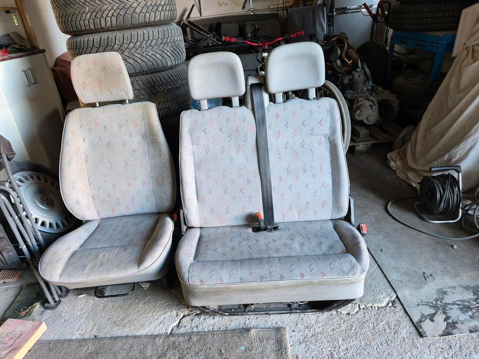 VW T4 Sitzgarnitur vorne  INKA